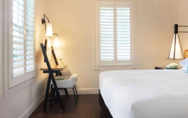Lighthouse Hotel - Key West Historic Inns