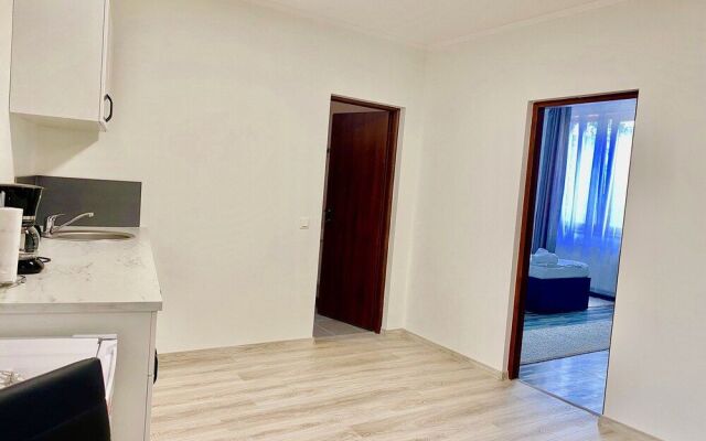 Cardinal Central Apartment