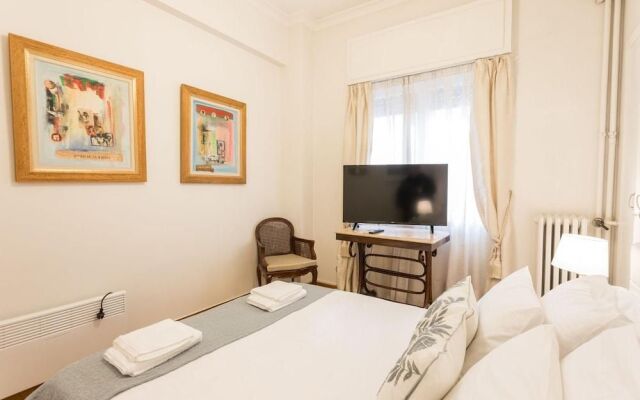 Elegant & Spacious 2bdr Flat