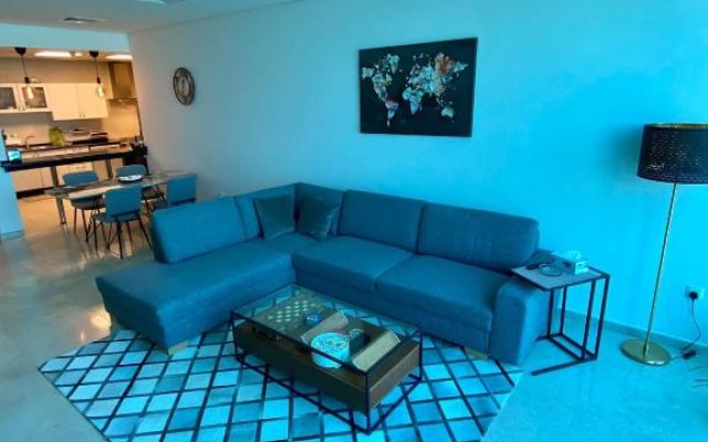 Sea View, modern, 1bed room in the heart of Doha