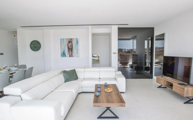 Villa Alana AQ Bp13