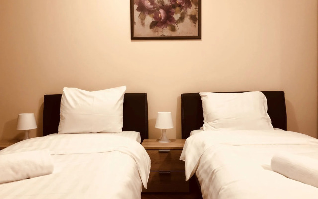 Monte Carlo Palace Rooms