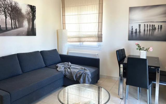 Nautilus Apartments Airport by Airstay