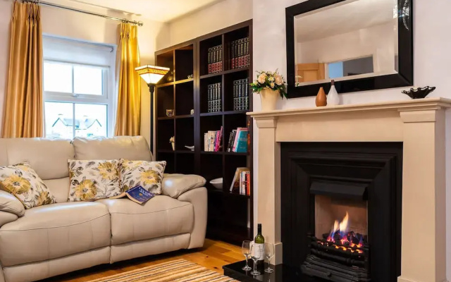 Lovely Home Just a 2 Minute Walk From Sneem Village