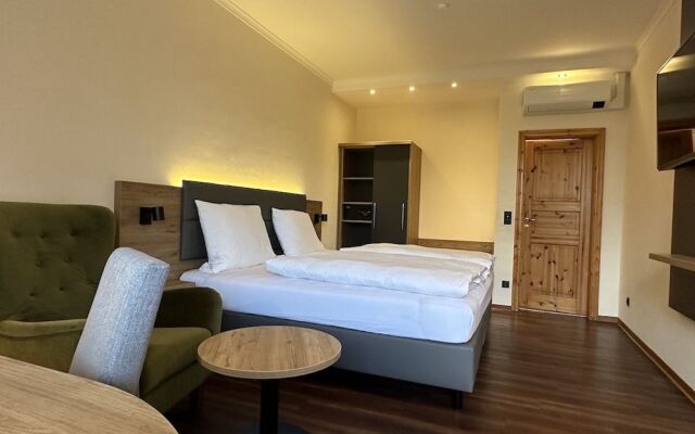 Waldhotel zum Bergsee Damme