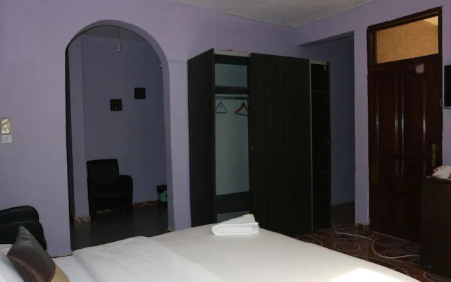Radach Lodge & Conference Centre