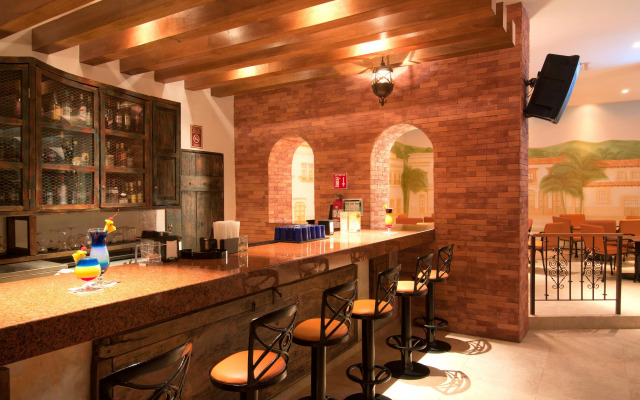 Crown Paradise Club Puerto Vallarta All Inclusive