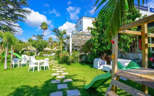 La Bussola Hotel Restaurant