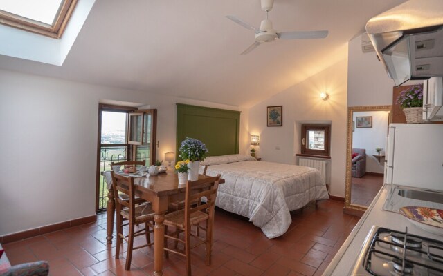 Topaz Apt City Center