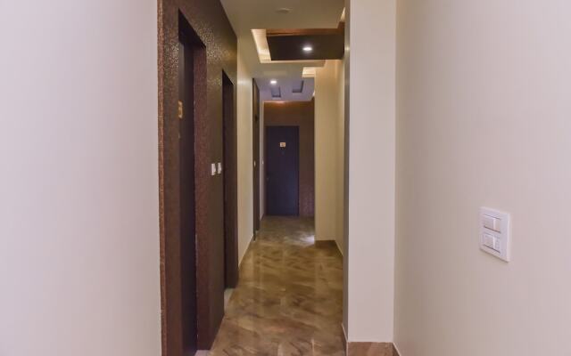 Hotel Crown Inn By OYO