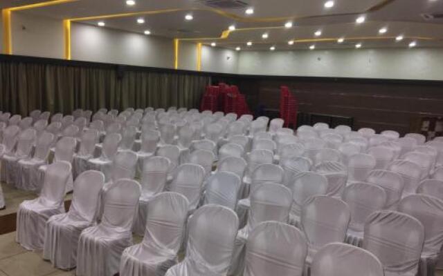 Hotel Pooja International