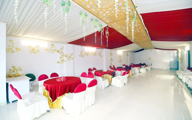 Northern Crown by OYO Rooms