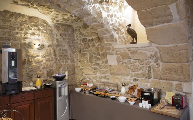 Hotel Les Rives De Notre Dame