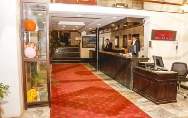 Shelton Green's Hotel