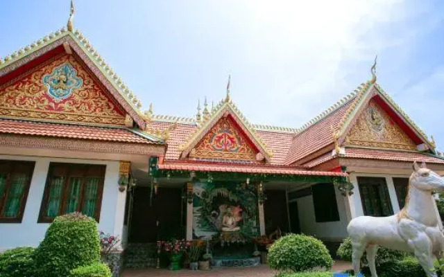 Ramada By Wyndham Vientiane Central
