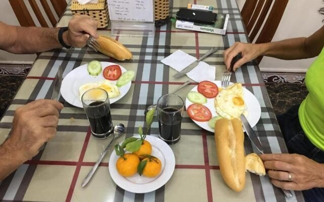 Catba Central Hotel