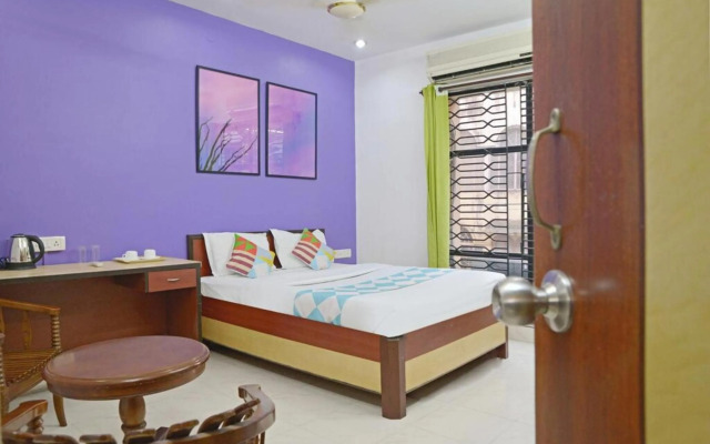 Goroomgo Space Town Kolkata