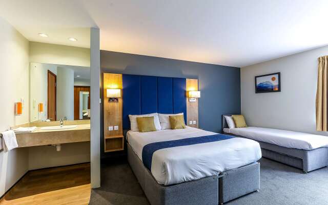 Days Inn by Wyndham Peterborough