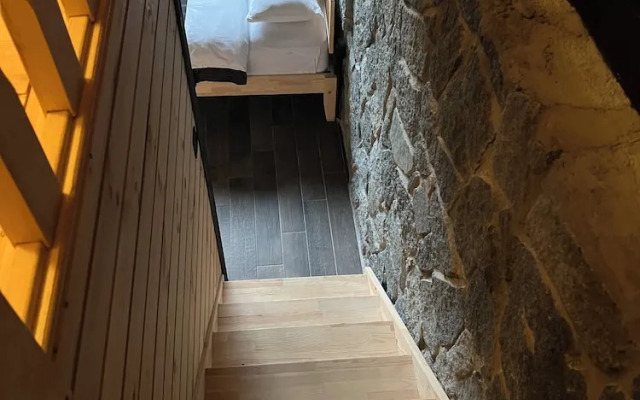 Ayder Vanak Stone Suites
