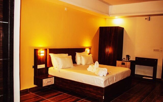 Hotel Charan Kamal