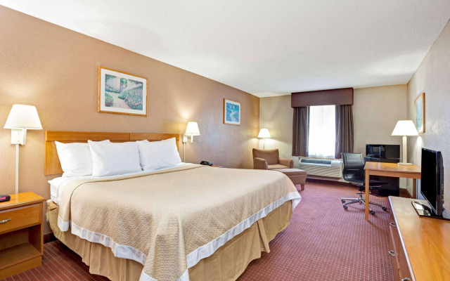 Days Inn Charleston East