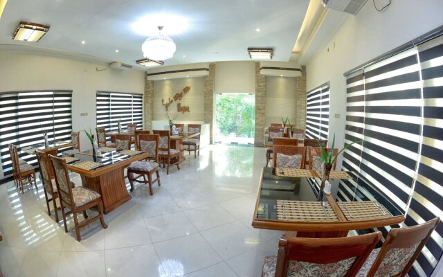 Shwe Taung Tan Hotel Lake View