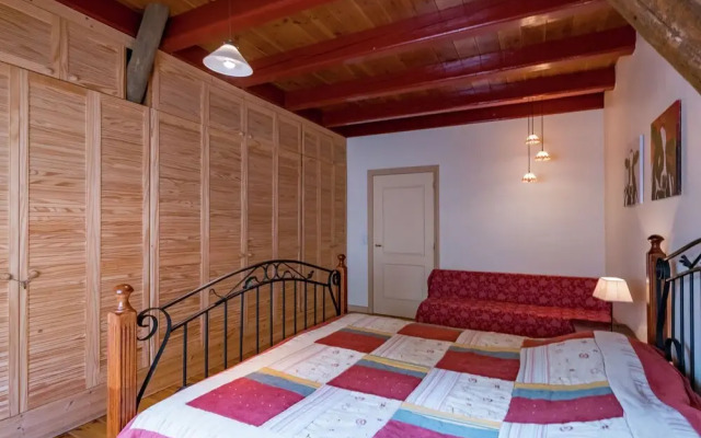 An Apartment With a Splendid View