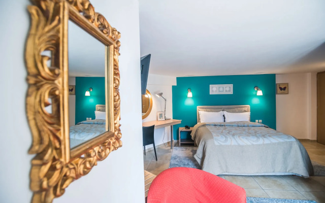 Forest Suites Boutique Hotel