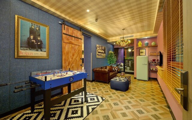 Joe's Apartment Hotel