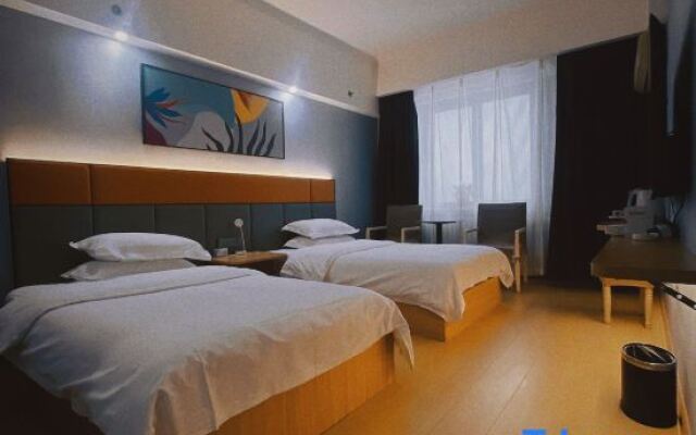 Karamay Baonai Business Hotel