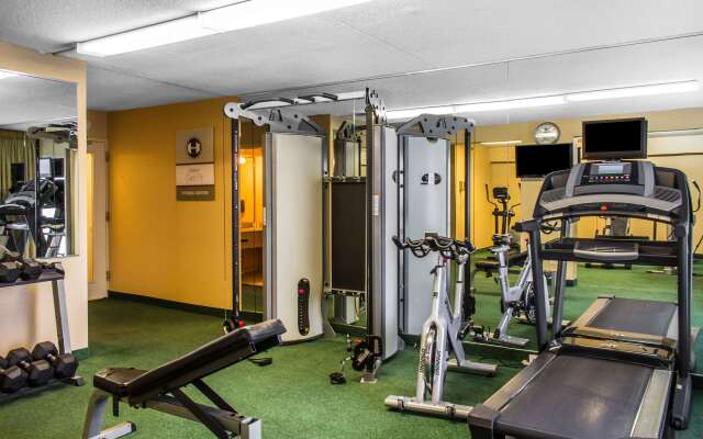 Clarion Hotel Philadelphia International Airport