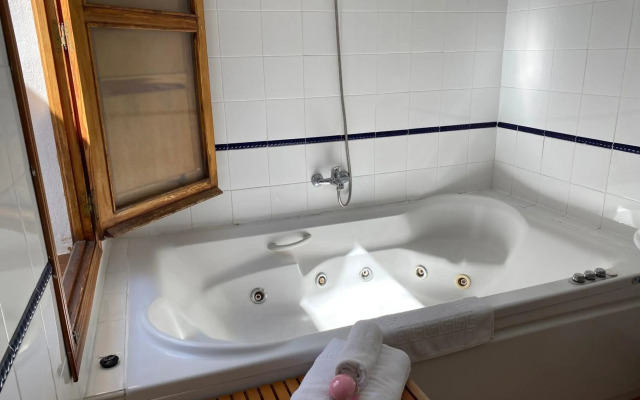 Hostal Moscatel