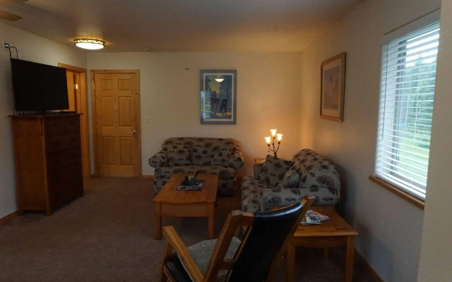 Salmon Catcher Lodge