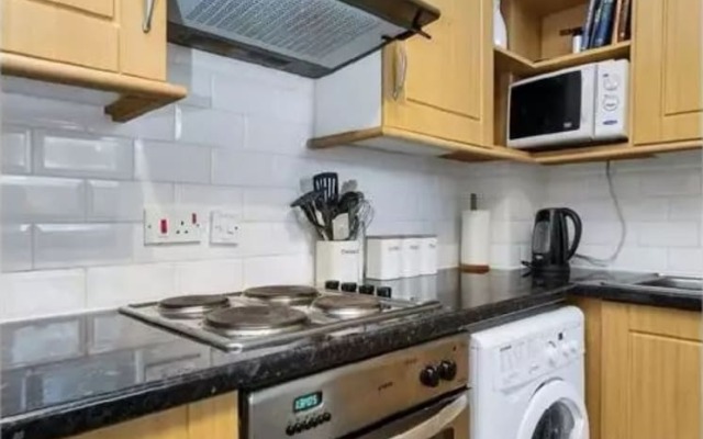 1 Bedroom Flat In Dalry