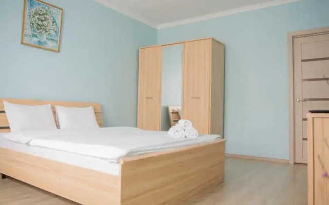 AHome 10 at Balzak str