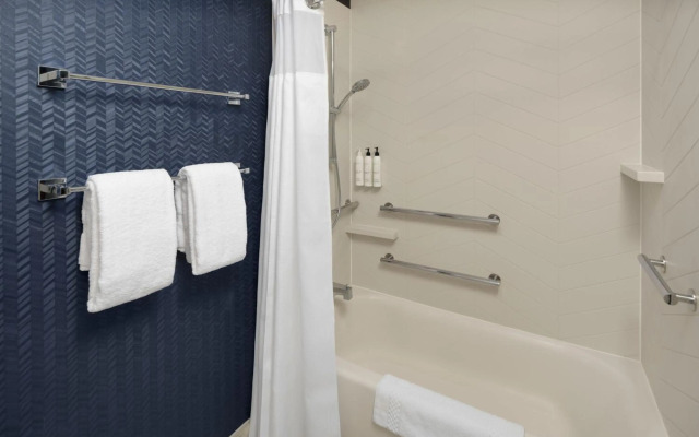 Fairfield Inn & Suites by Marriott Beaverton