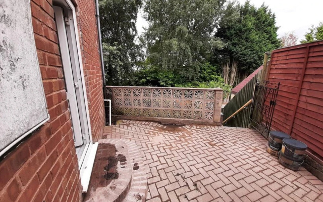 Beautiful Modern 3-bed House in Birmingham