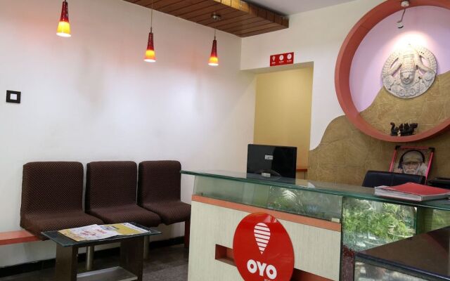OYO 11548 Hotel Mrunal Palace