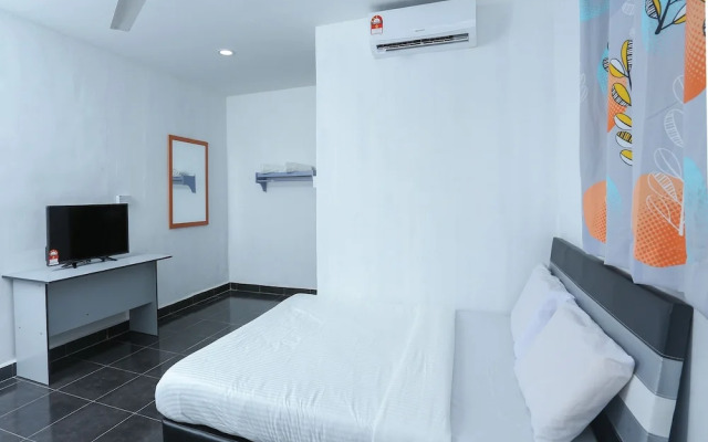 OYO 44112 Darvel Bay Travelodge