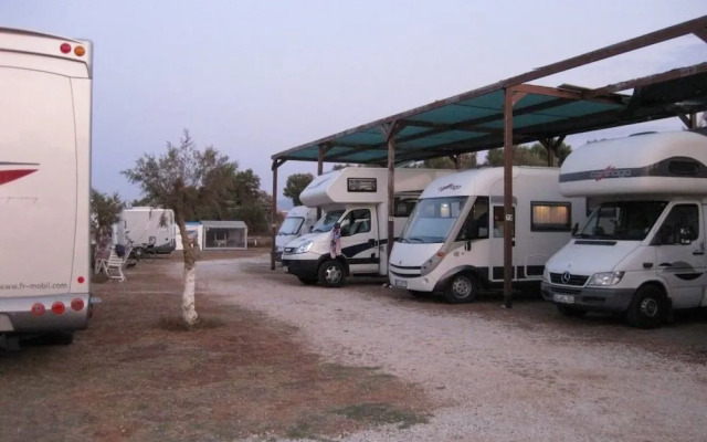 Creta Camping