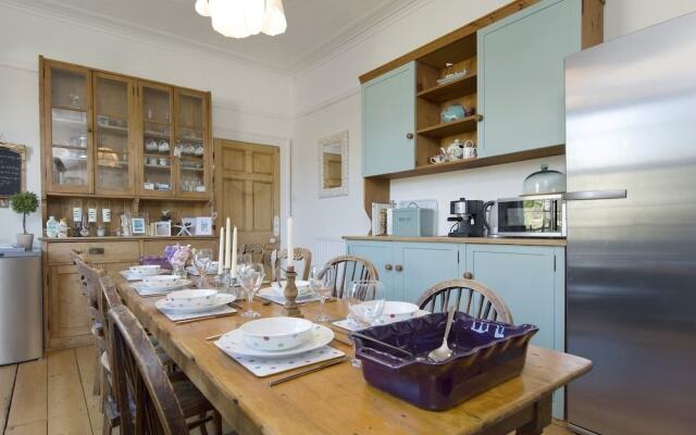 31 Salterton Road