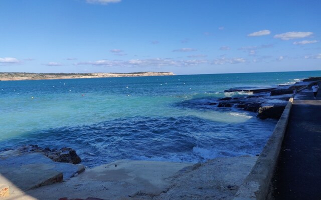 Comfortable Apartment Very Close To Ghadira Bay