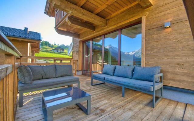 Ski-In / Ski-Out Chalet Maiskogel 13a by Alpen Apartments