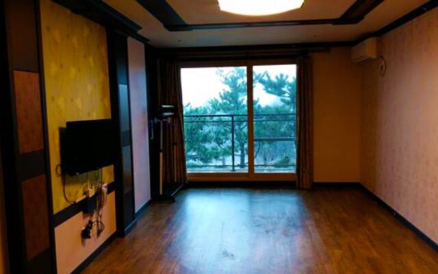 Jeju TS Youthhostel Resort