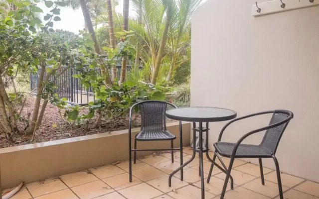 Beach Resort Ground Unit With Parking
