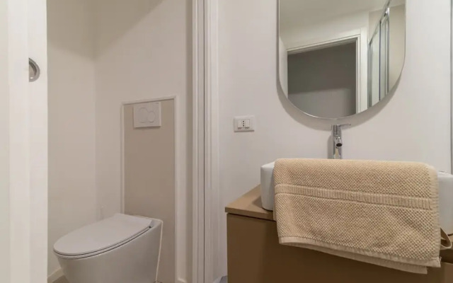 w Stylish 2BR Near Navigli City Landmarks