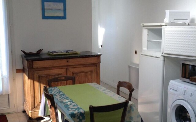 House With 2 Bedrooms in Sainte-marie-de-ré, With Furnished Terrace an