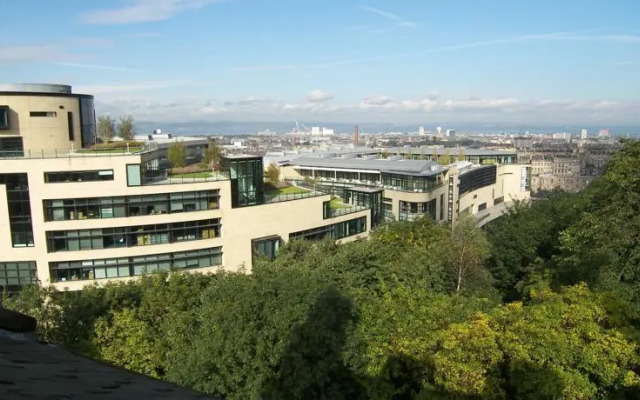 Calton Hill Apartment
