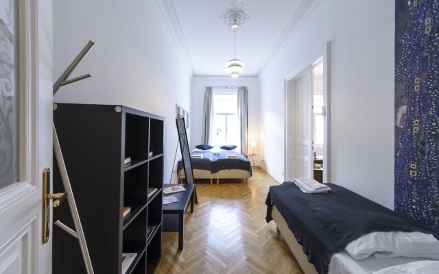 Senator Suite Stephansplatz by Welcome2Vienna