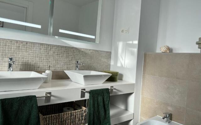 New 3 bed townhouse Estepona beachside